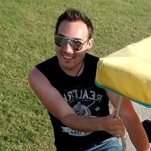 Meet your Posher, Eric